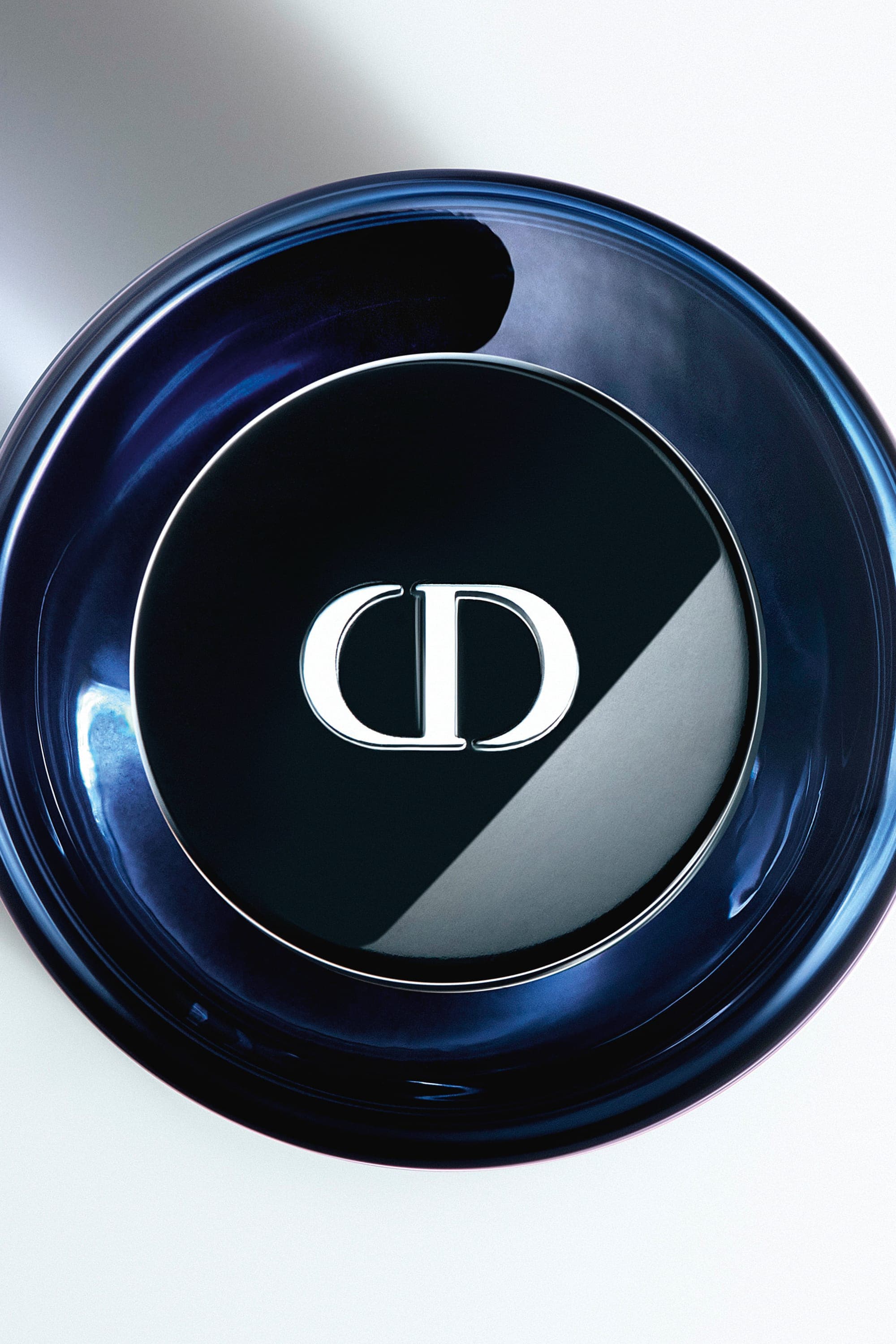 Dior Sauvage Eau de Parfum bottle, detail